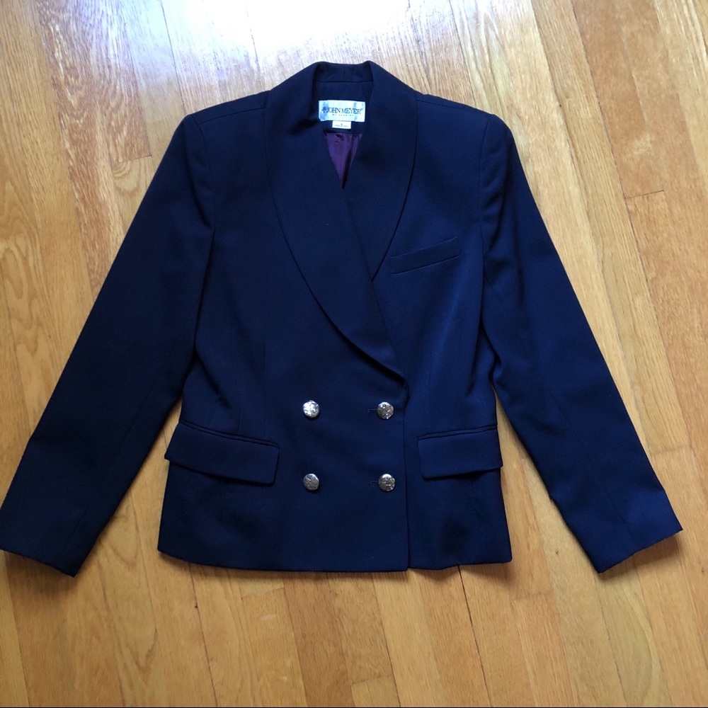 Beautiful navy blue blazer